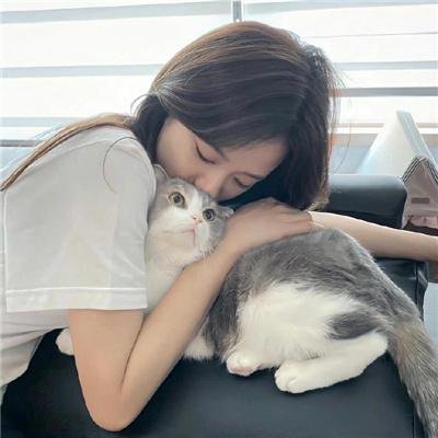 赤裸女羔羊
